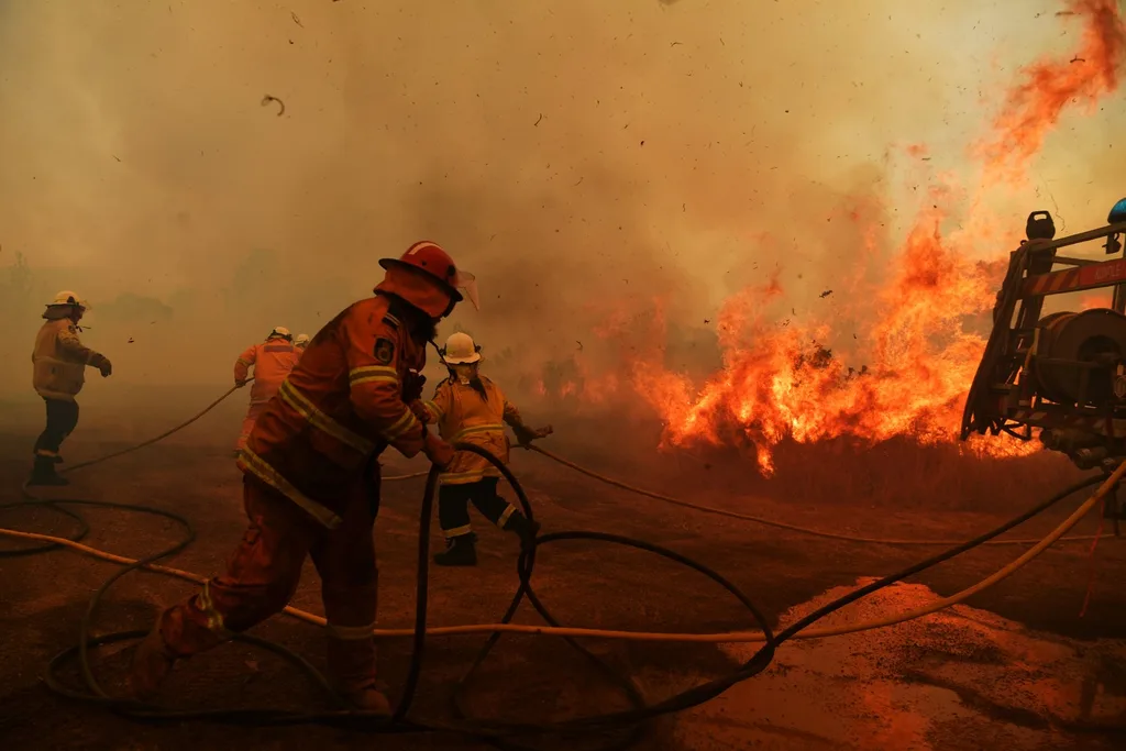 climate change bushfire Hillville firefighters