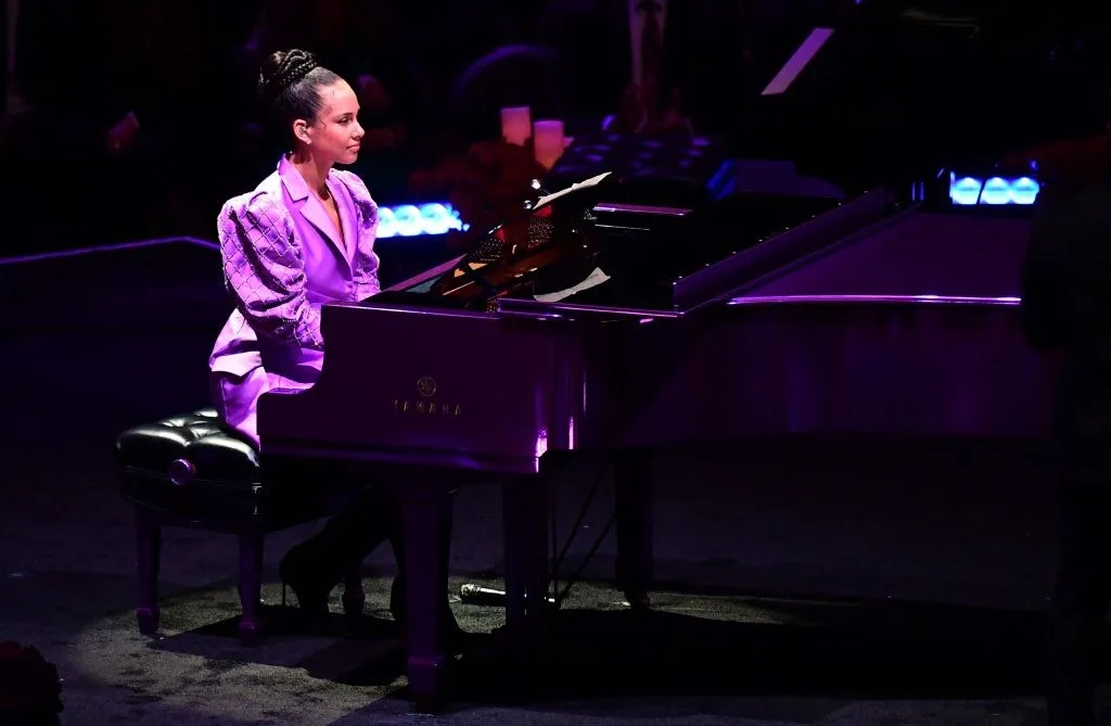 alicia keys kobe bryant memorial