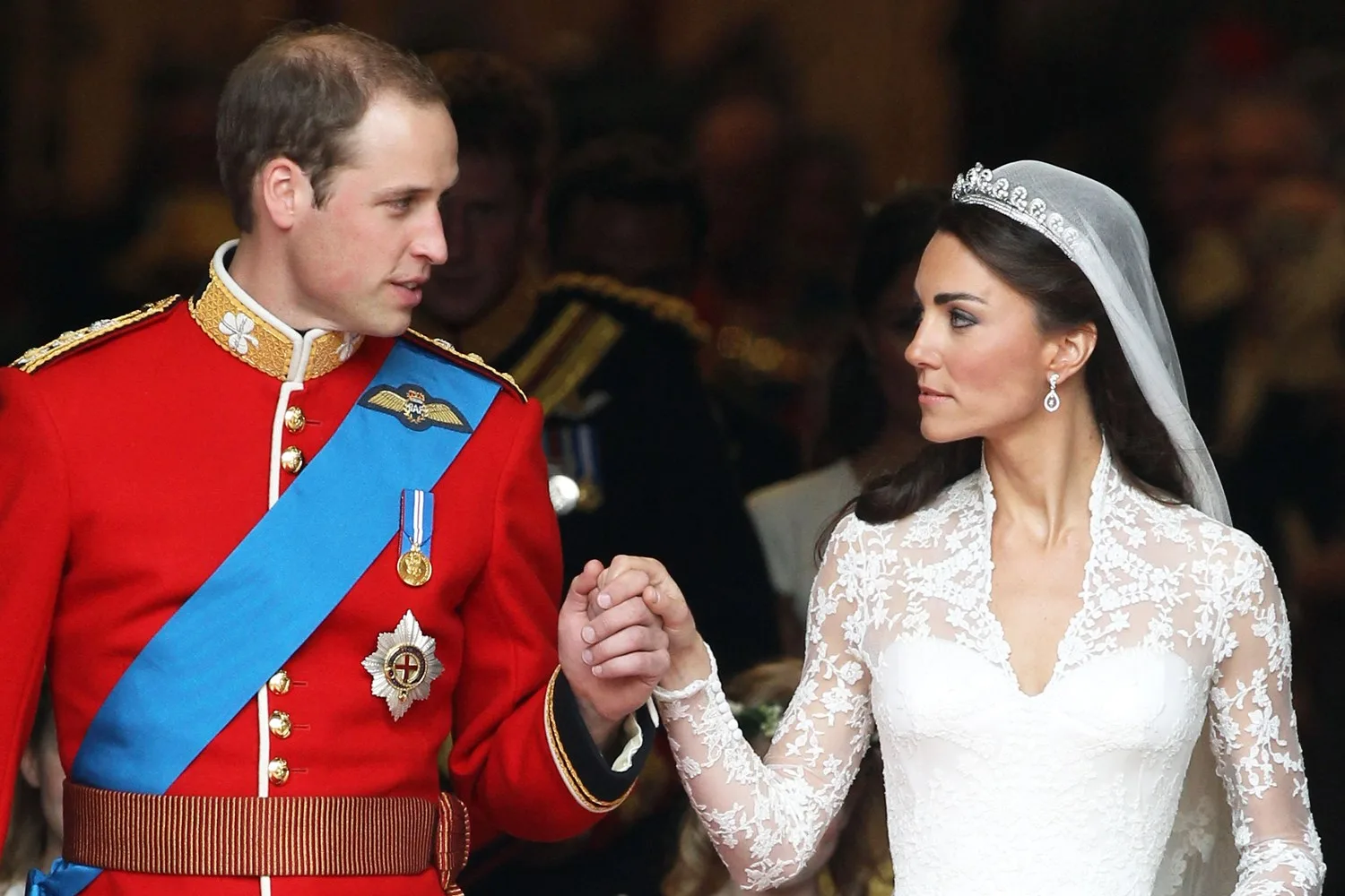 Kate Middleton Had A Wedding Dress Crisis Before Her Big Day