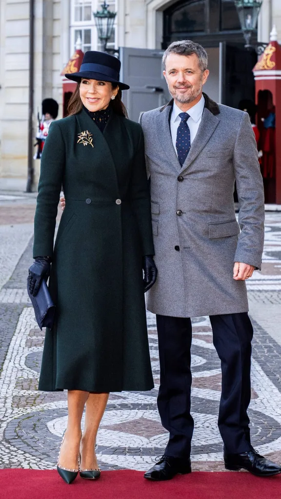 queen-mary-denmark-best-looks-outfits-green-coat