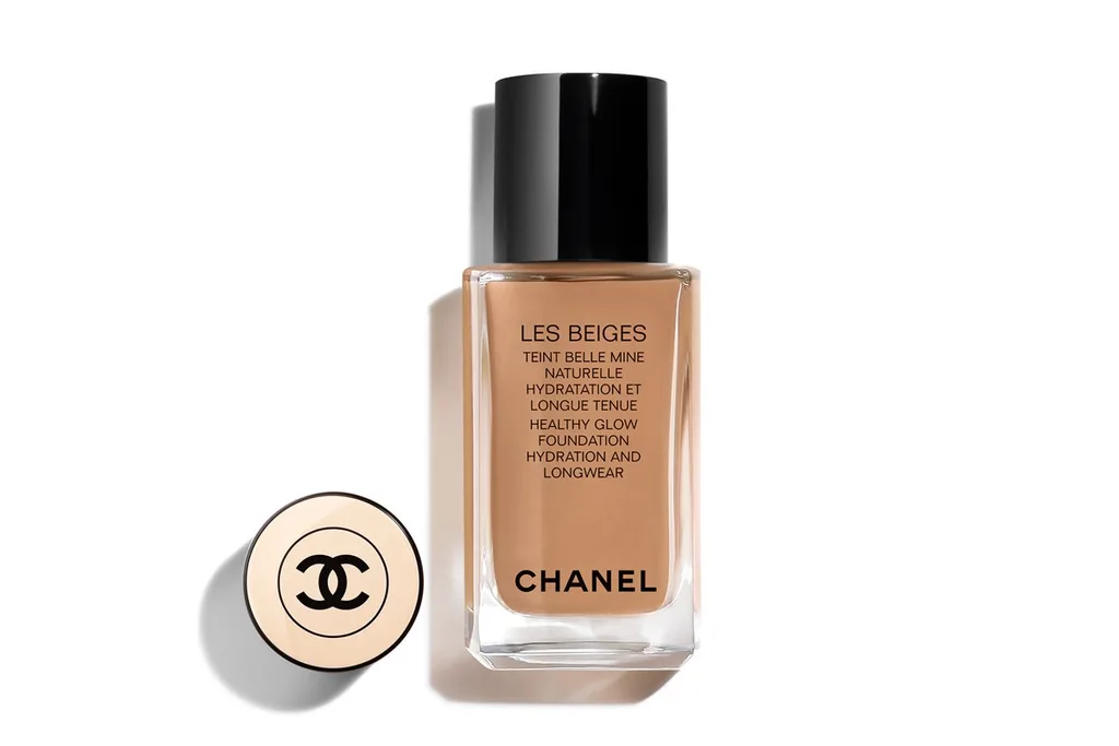 Chanel Les Beiges Healthy Glow Foundation