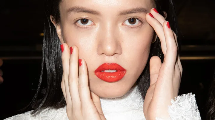 25 Festive Manicure Moments To Level Up Your Christmas Nails