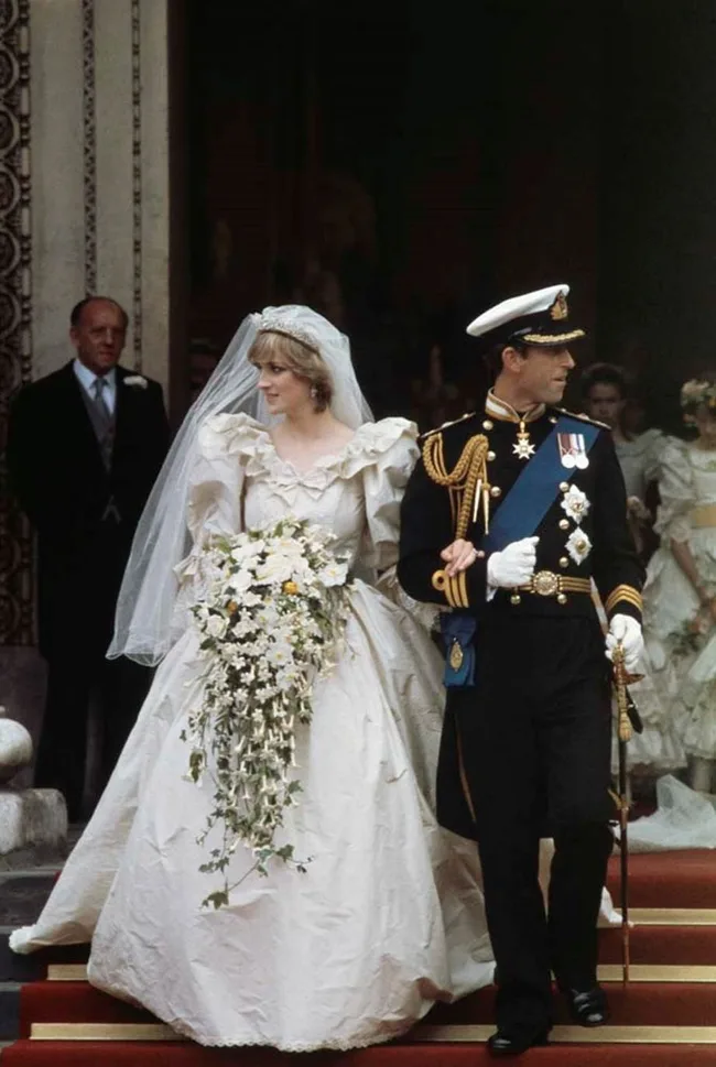 princess diana wedding dress