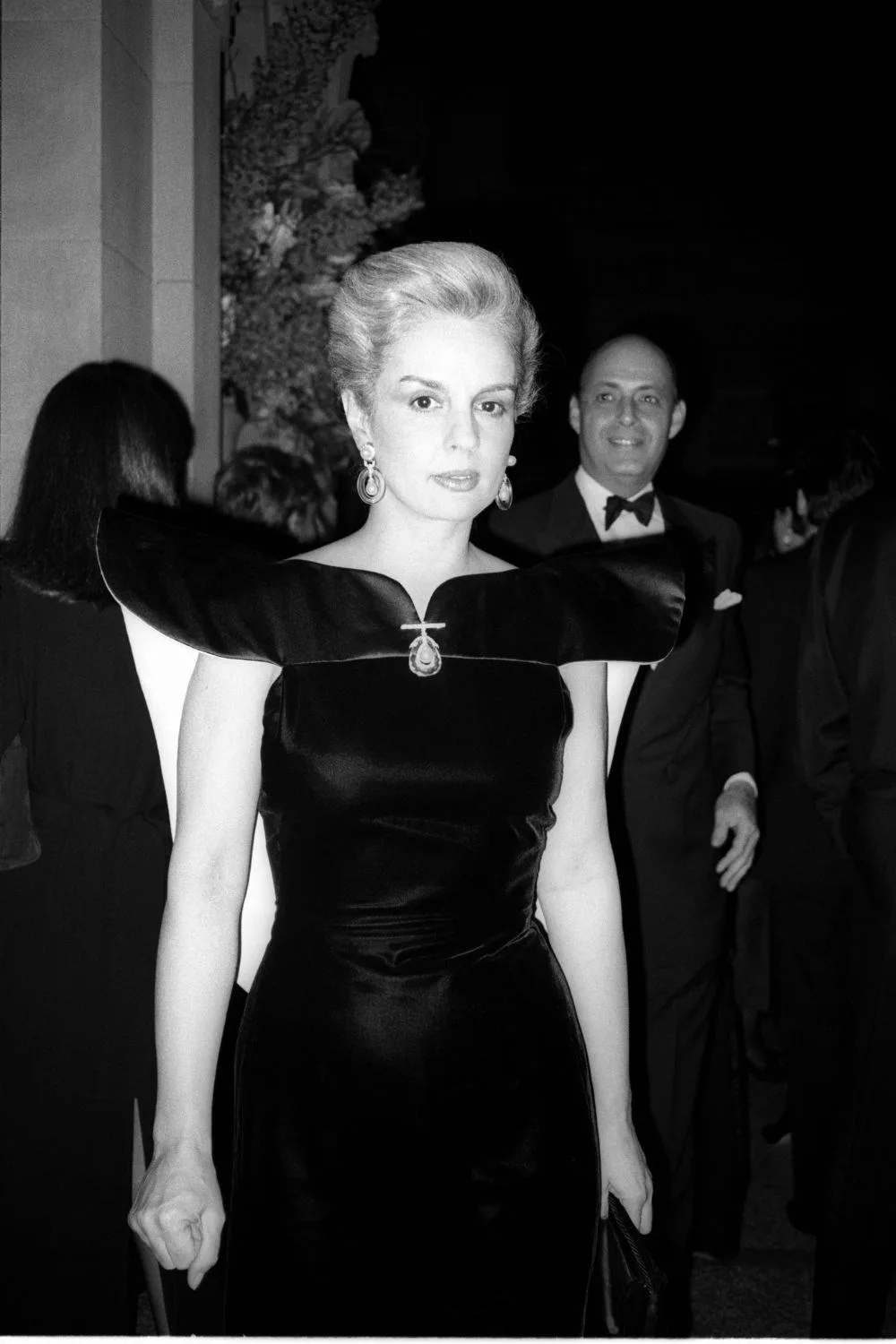 Carolina-herrera-1983-met-gala