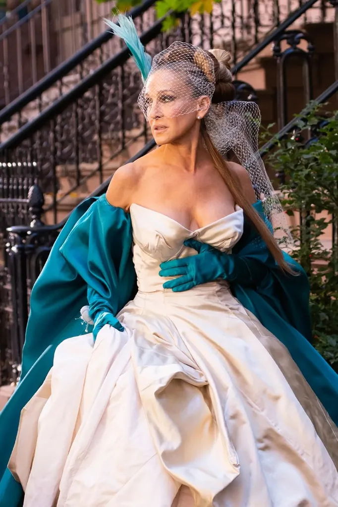 and-just-like-that-wedding-dress