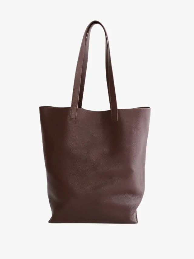 THE HORSE
Rumi Tote