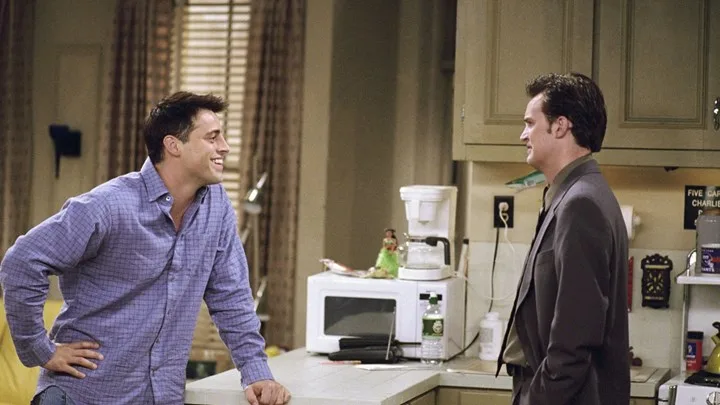 chandler-joey-friends