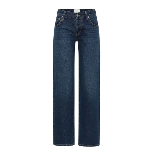 Best Australian Fashion Brands_ST. AGNI 90s Low Rise Jeans