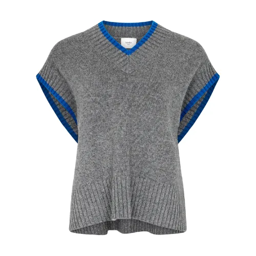 Best Australian Fashion Brands_BASSIKE Contrast Stripe Knitted Vest