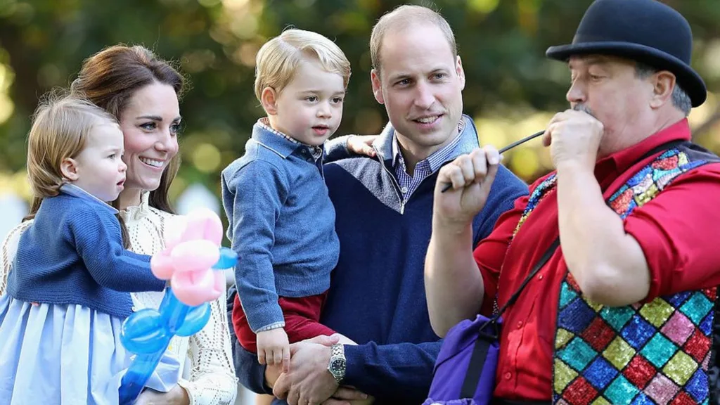 prince-william-kate-middleton-christmas-portraits