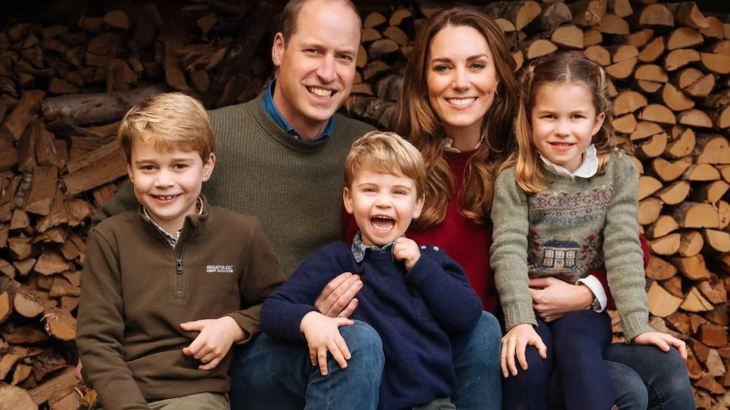 prince-william-kate-middleton-christmas-portraits