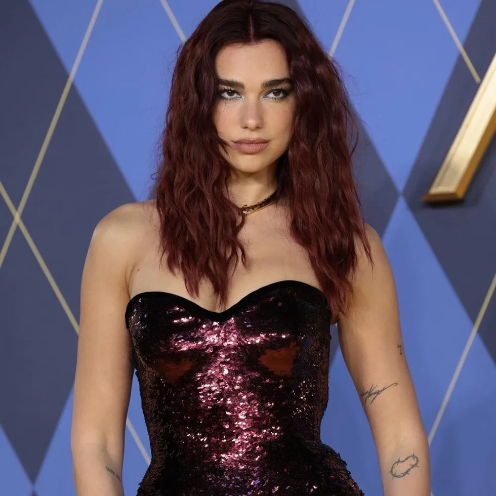 Artistic Dua Lipa Debuts A New Chocolatey Hair Color At A Private Performance In Cancún Scene for Mobile Artistic Dua Lipa Debuts A New Chocolatey Hair Color At A Private Performance In Cancún Scene for Mobile