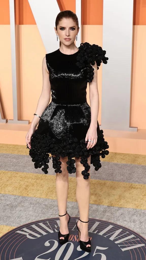 Anna Kendrick Vanity Fair Oscars After Party Red Carpet look