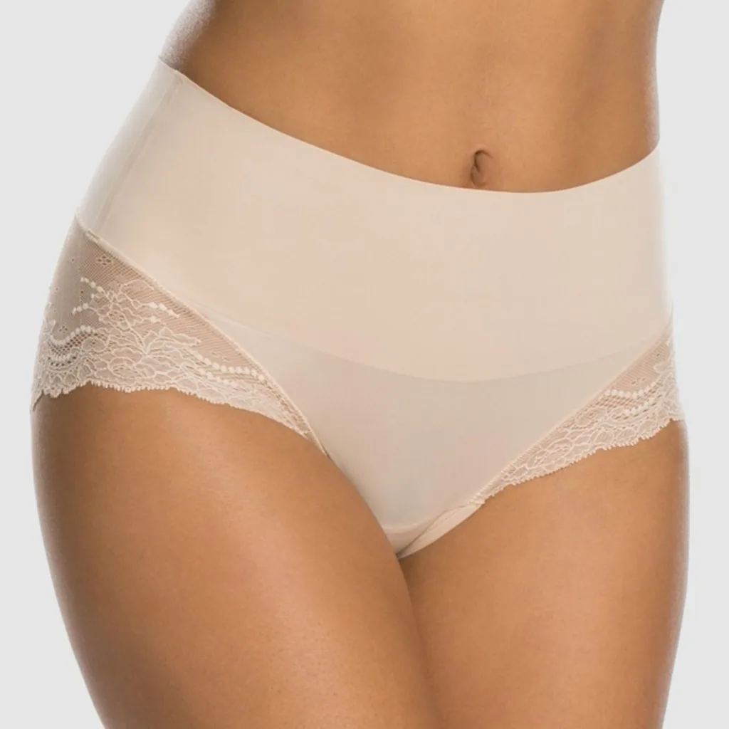 best-invisible-seamless-underwear (1)