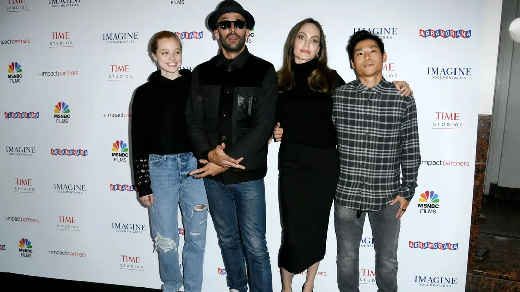 Angelina Jolie Shiloh Jolie