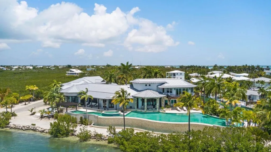 Sydney Sweeney's new florida home.