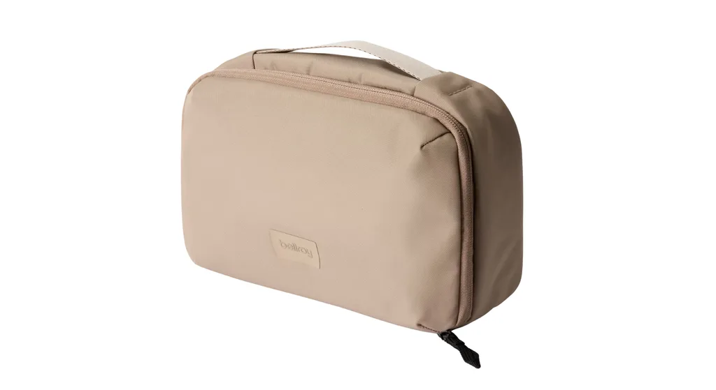 Best makeup bags for travel_Bellroy Hanging Toiletry Kit