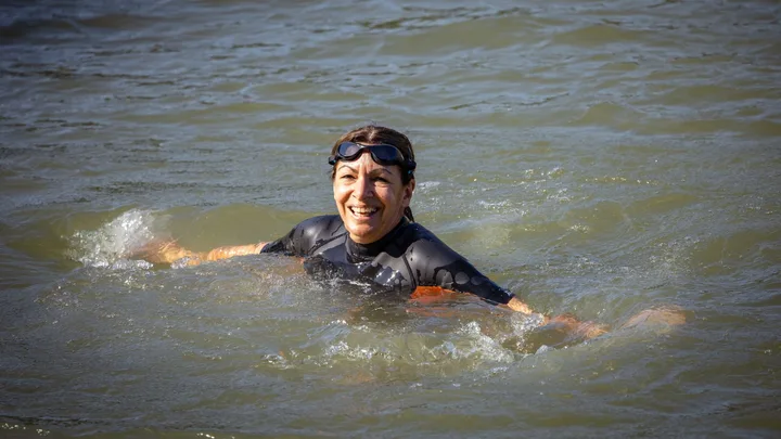 Paris Mayor swims in Seine.