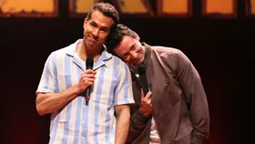 We&rsquo;re Obsessed With Ryan Reynolds & Hugh Jackman&rsquo;s Bromance