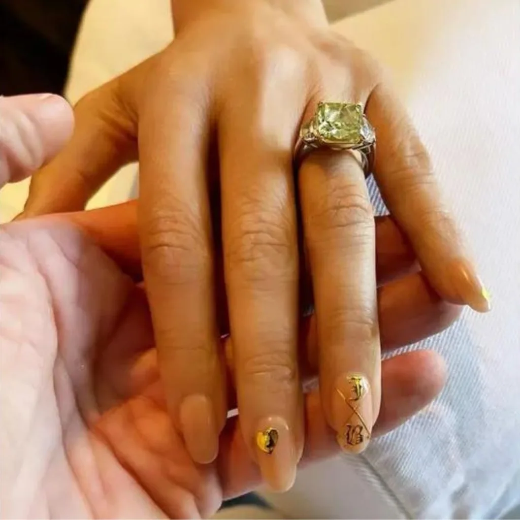 Lopez celebrated her (second) engagement to Ben Affleck with a Bennifer themed manicure. 