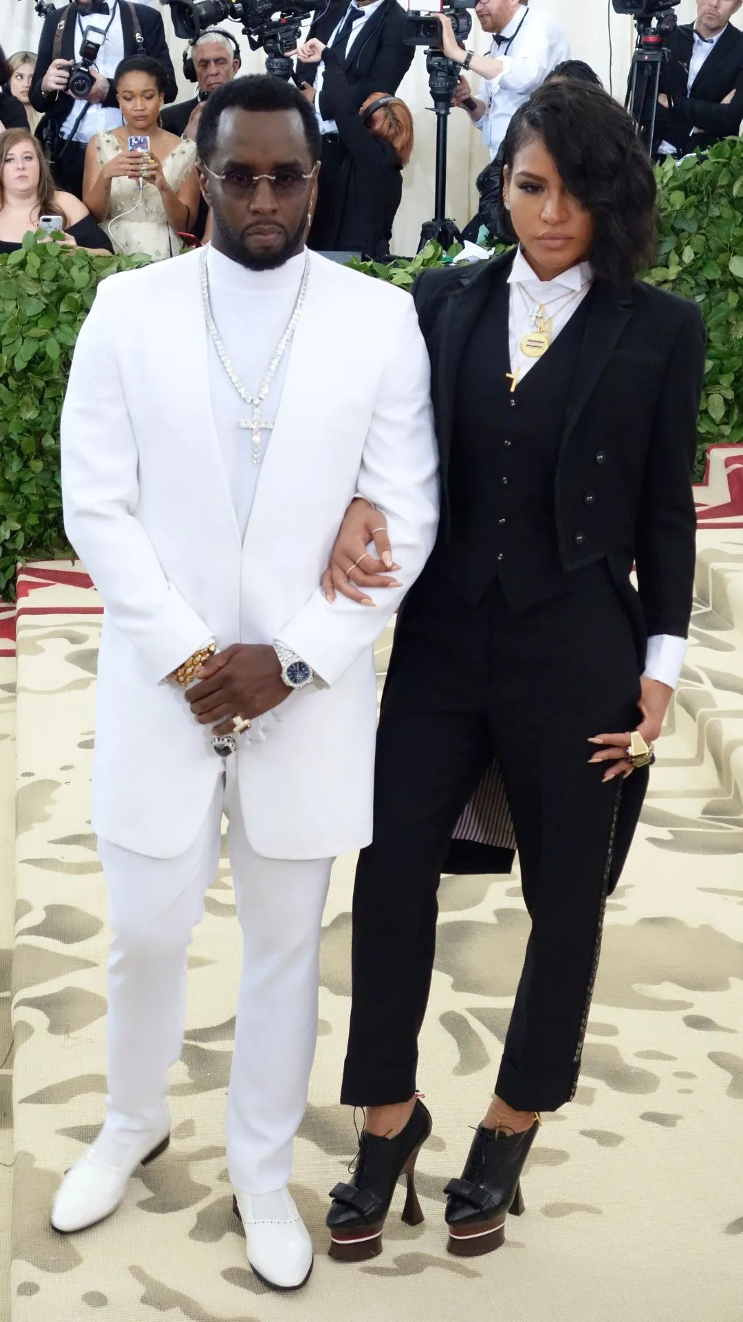 Sean Combs and Cassie Ventura at the Met 201