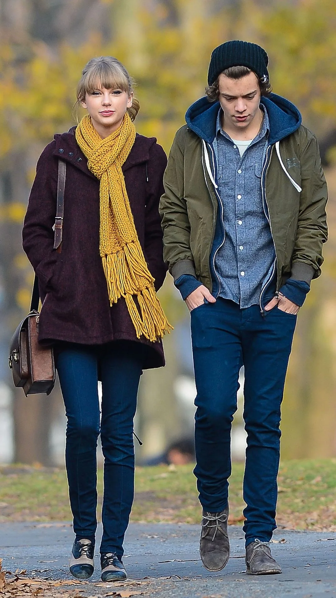 Taylor Swift and Harry Styles are seen walking around Central Park on December 02, 2012 in New York City