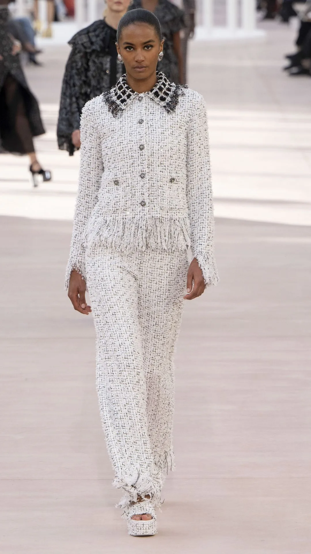 chanel spring summer 25 show