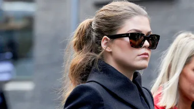 who is belle gibson real life wellness influencer from apple cider vinegar