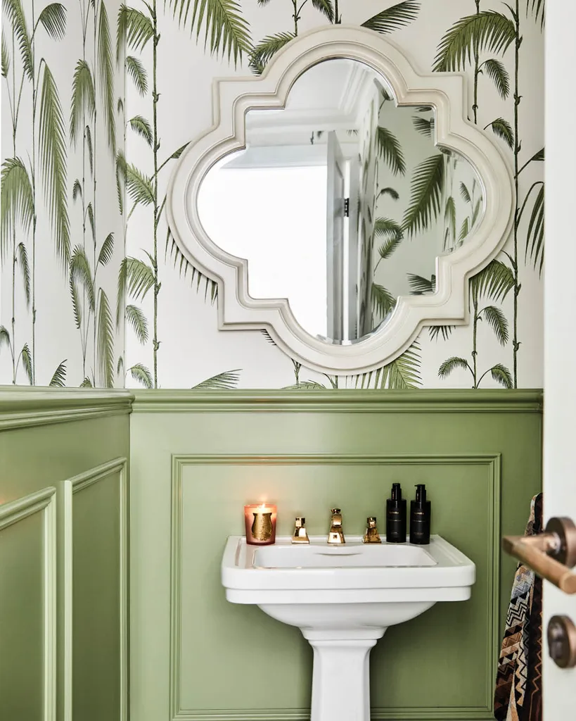 Wipfli House Powder room