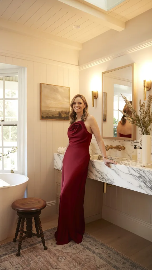 Lucy Loneragan Main Bathroom