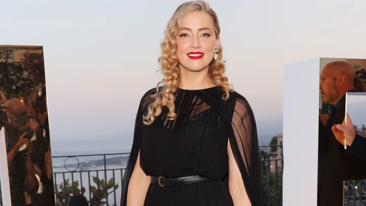 amber heard is pregnant with second child who is her parnter