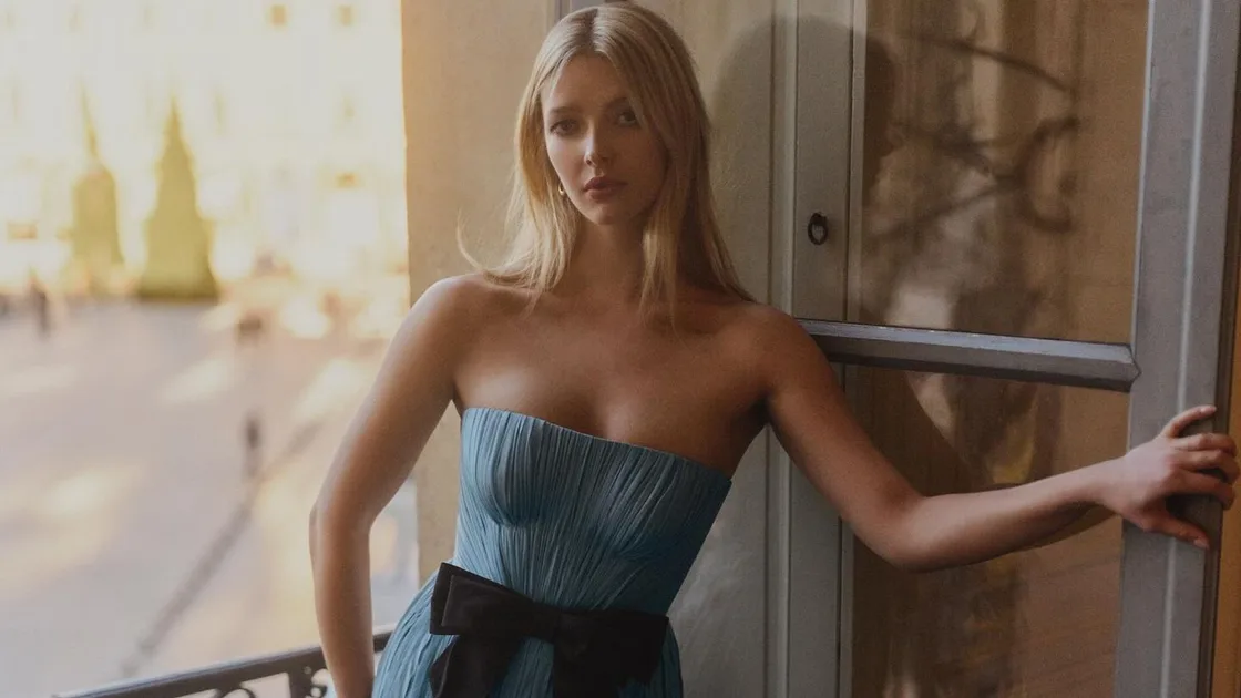 apple martin blue dress Insider secrets from Apple Martin's Debutante Ball: 'What happens in Paris  stays in Paris'