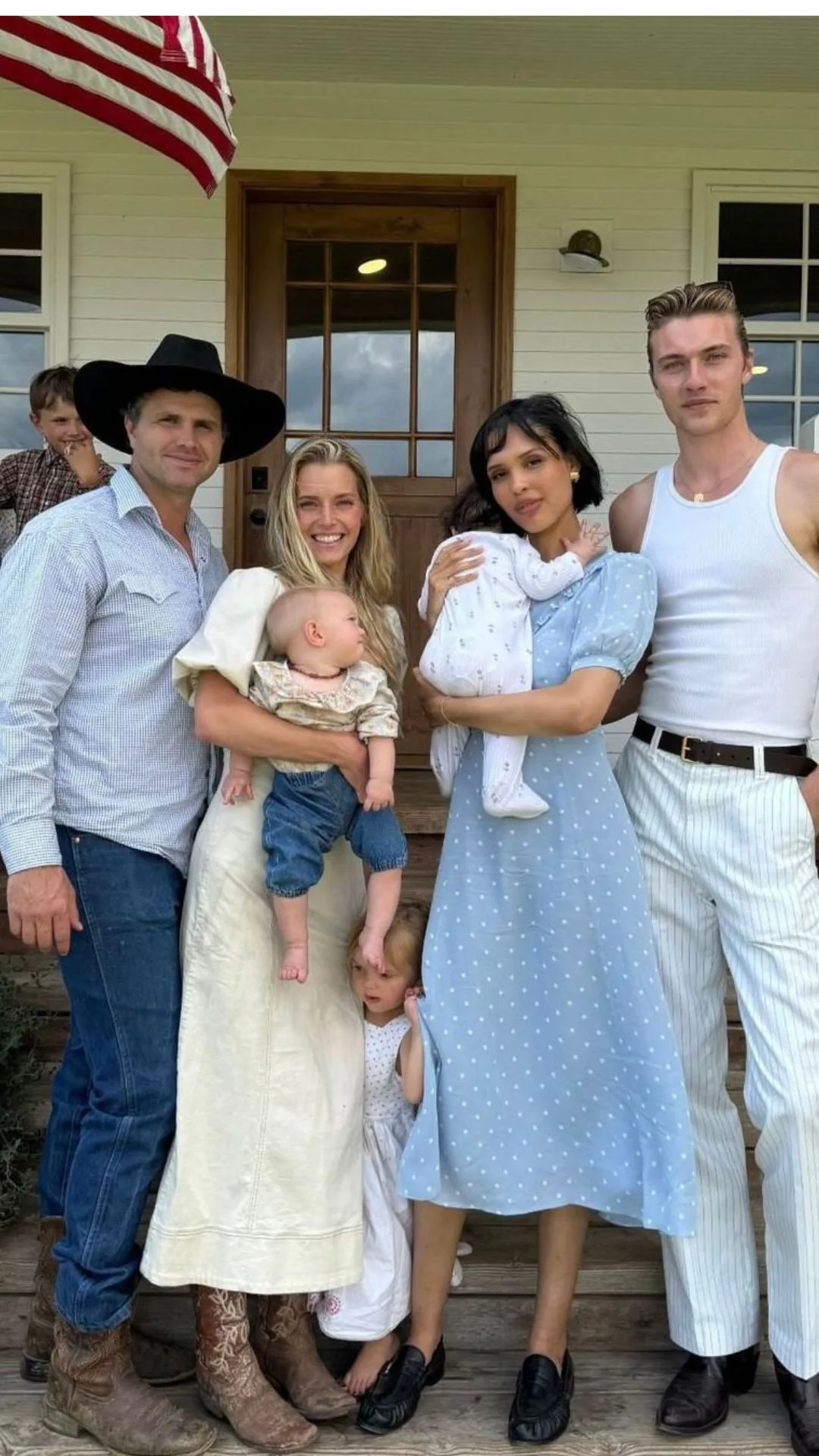 Hannah and Daniel Neeleman posing with fellow trad wife Nara Smith and her husband Lucky Blue Smith