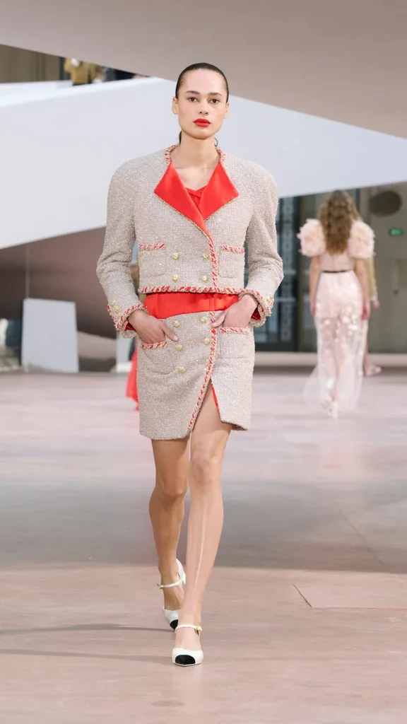 Chanel spring haute couture runway 2025