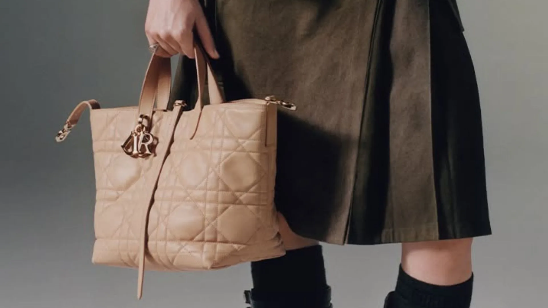 Dior’s New Toujours Bag Will Elevate Your Everyday Look