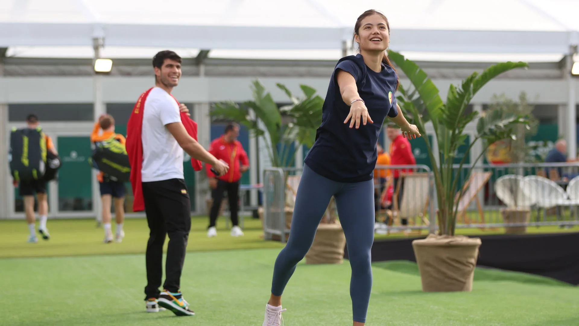 Are Raducanu and Alcaraz in a relationship?
