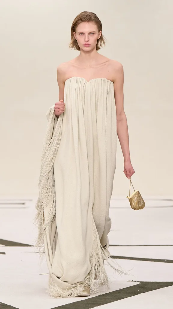 Calvin Klein Fall 25 runway