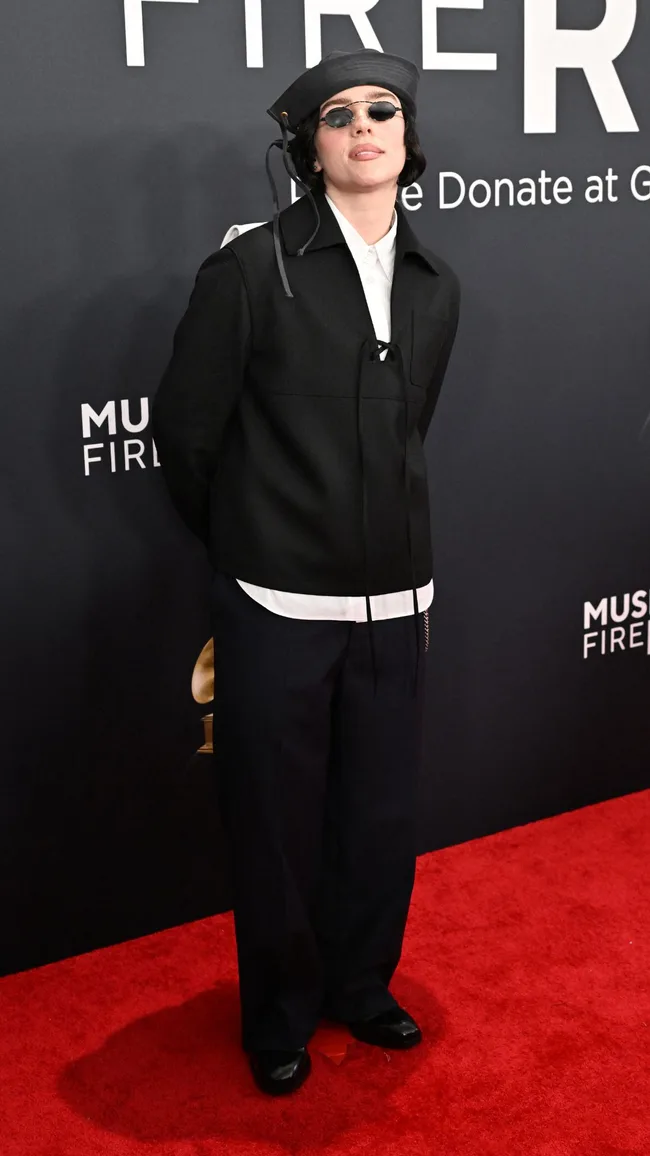 Grammys 2025 red carpet Billie Eilish