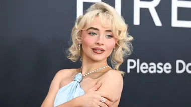 grammy red carpet sabrina