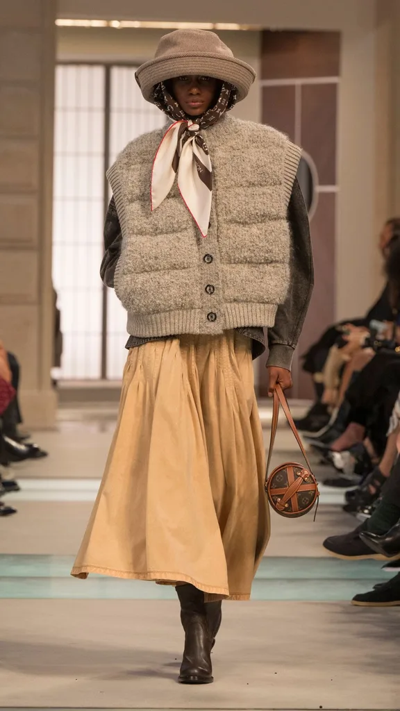 louis vuttion fall 25/26 runway