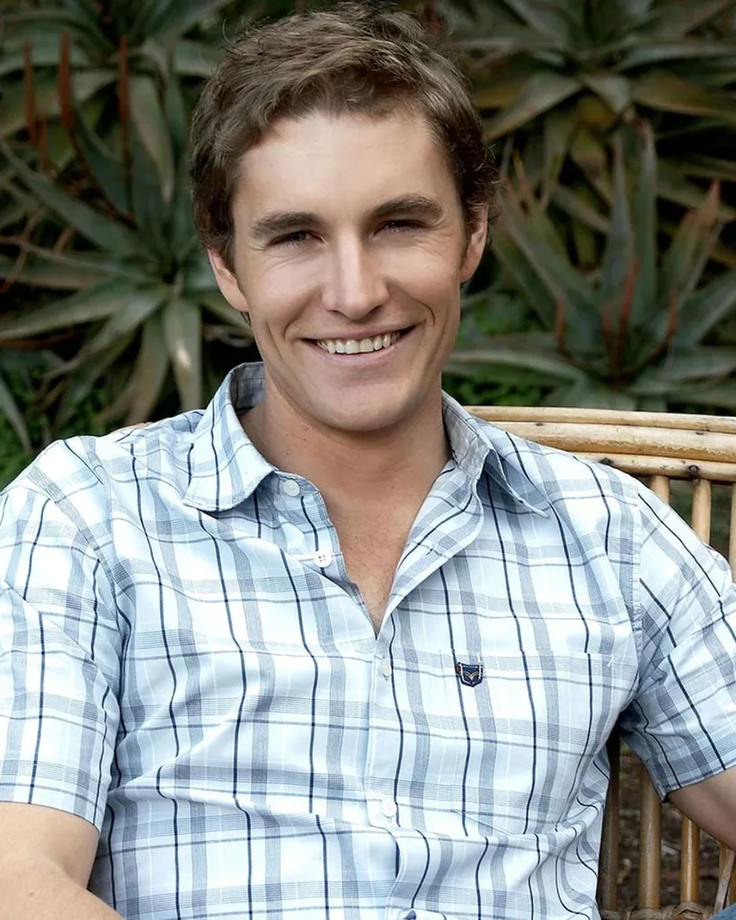 Brett Tucker McLeod's Daughters Cast