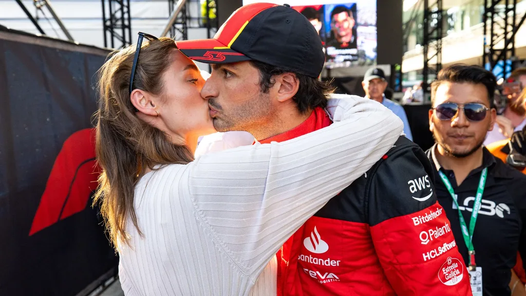 Carlos Sainz Girlfriend Rebecca Dondaldson