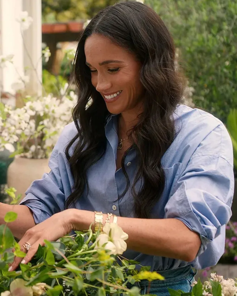 Meghan Markle Leo pendant necklace