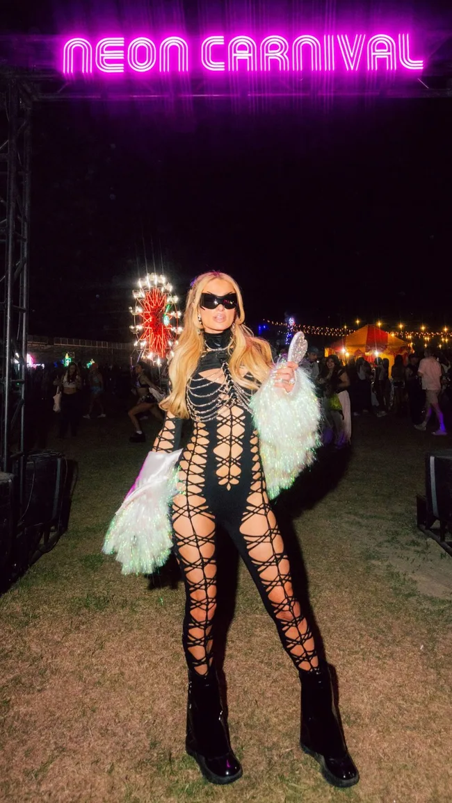 paris hilton coachella