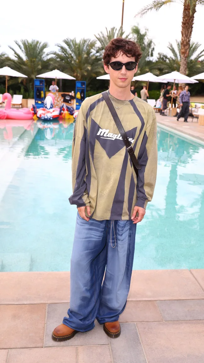 Troye Sivan coachella