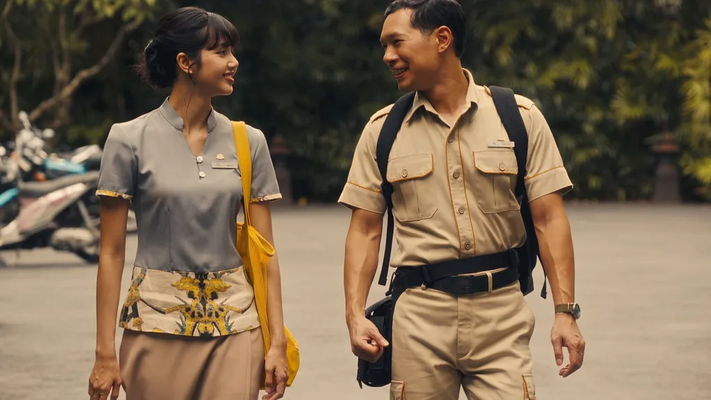 Mook and Gaitok The White Lotus season 3