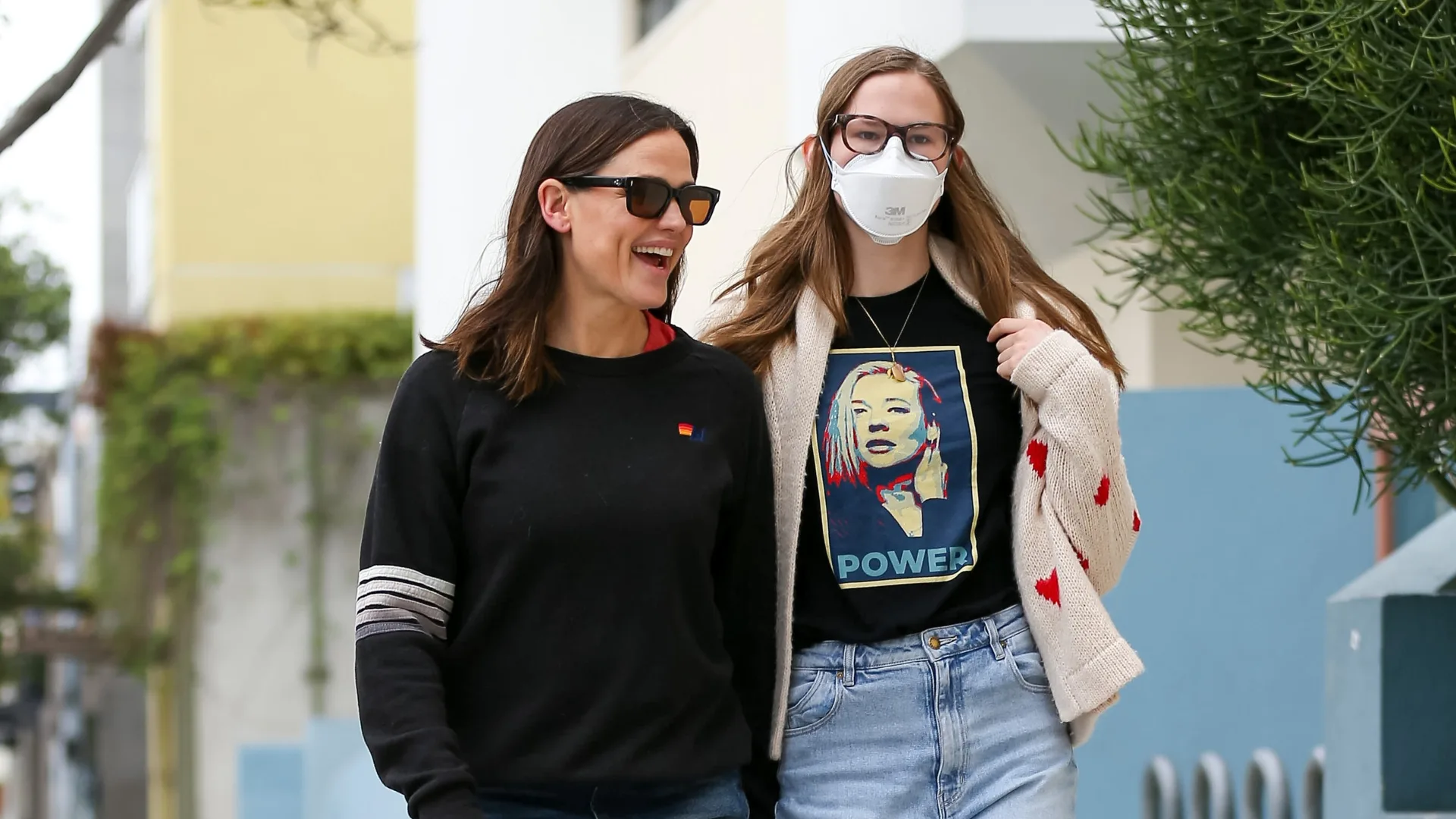 Jennifer Garner and Violet Affleck