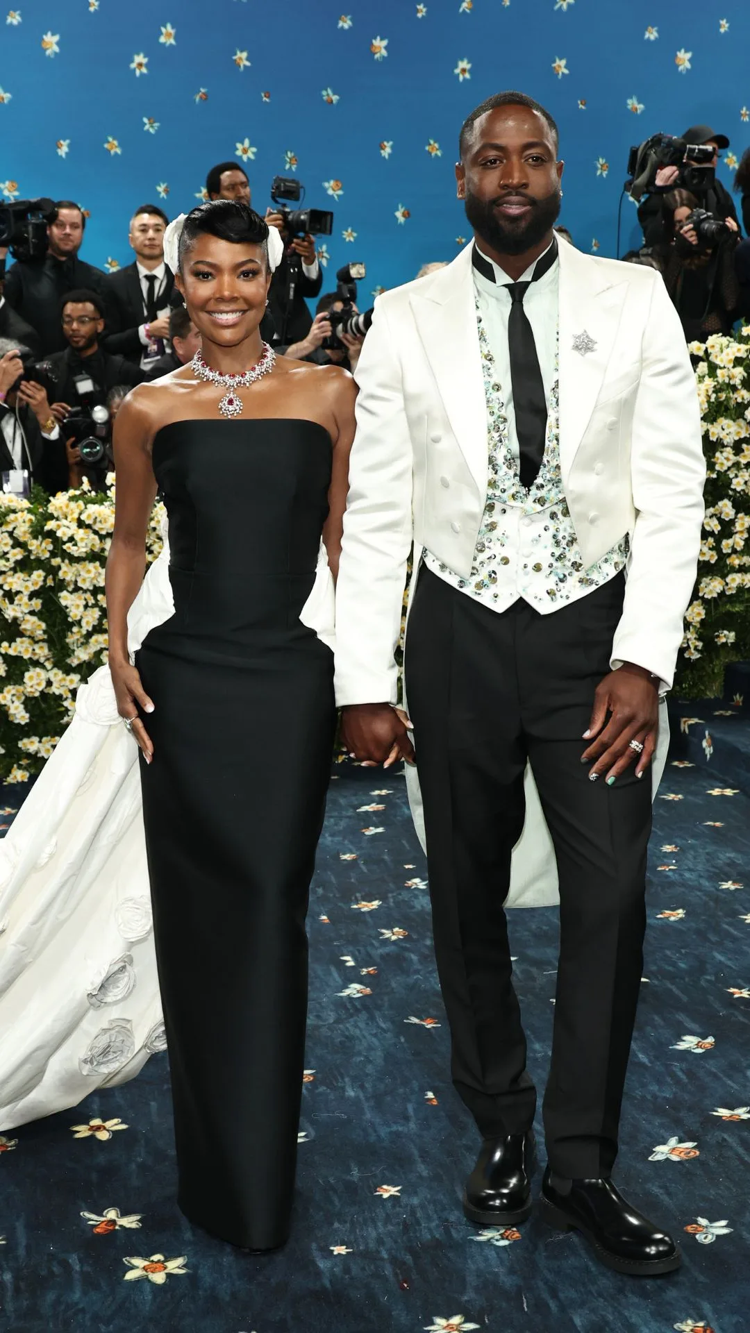 Gabrielle Union and Dwyane Wade met gala 2025