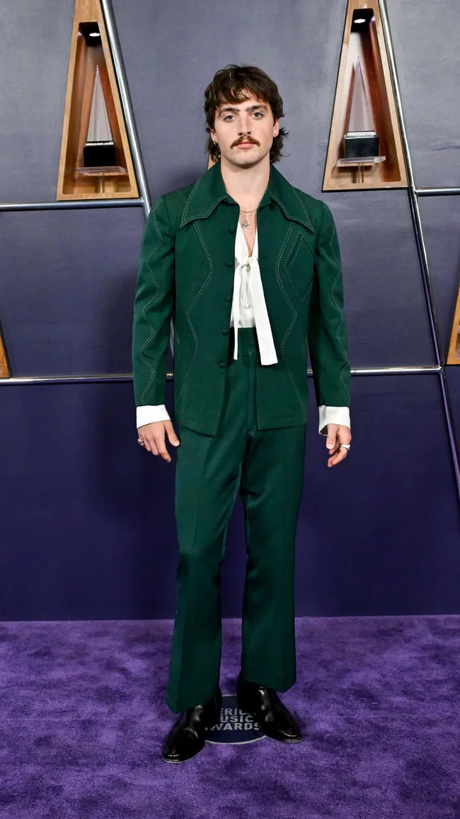 AMAs red carpet 2025
