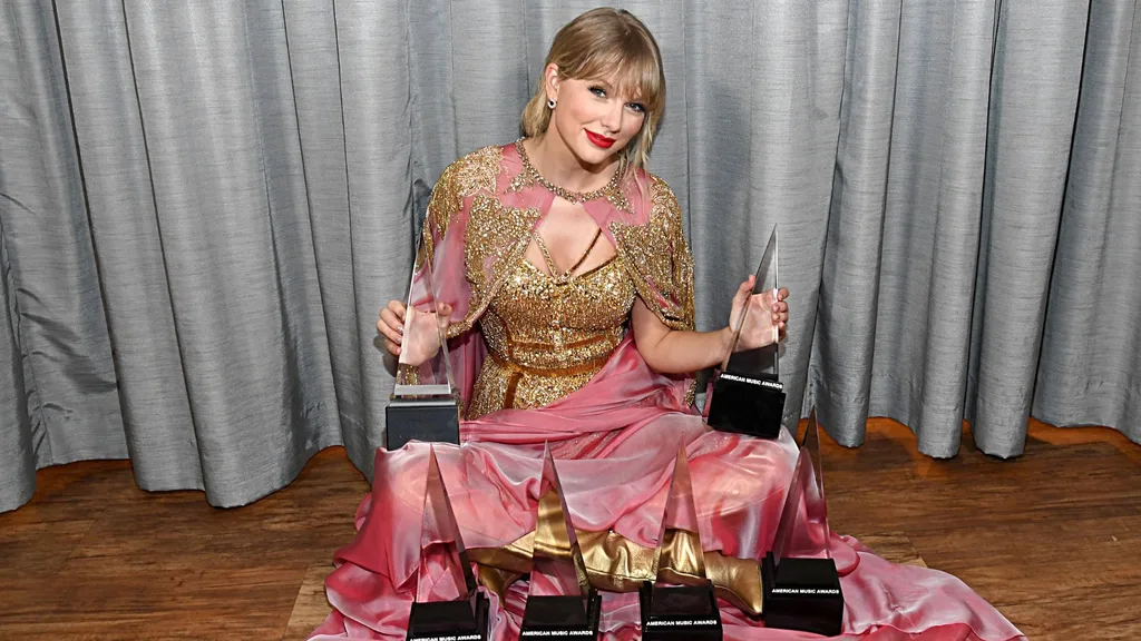 taylor swift AMAs